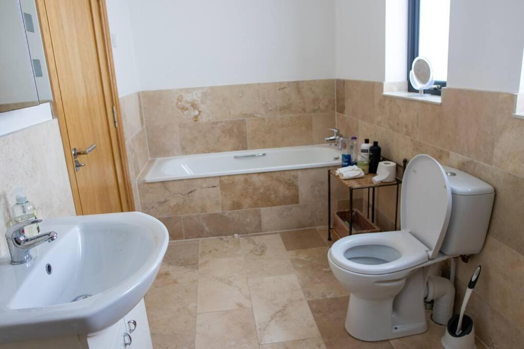 Osher Milehouse Esterno foto